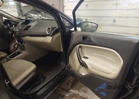 2017 Ford Fiesta Se z USA, uszkodzony, nr VIN 3FADP4BJXHM118842